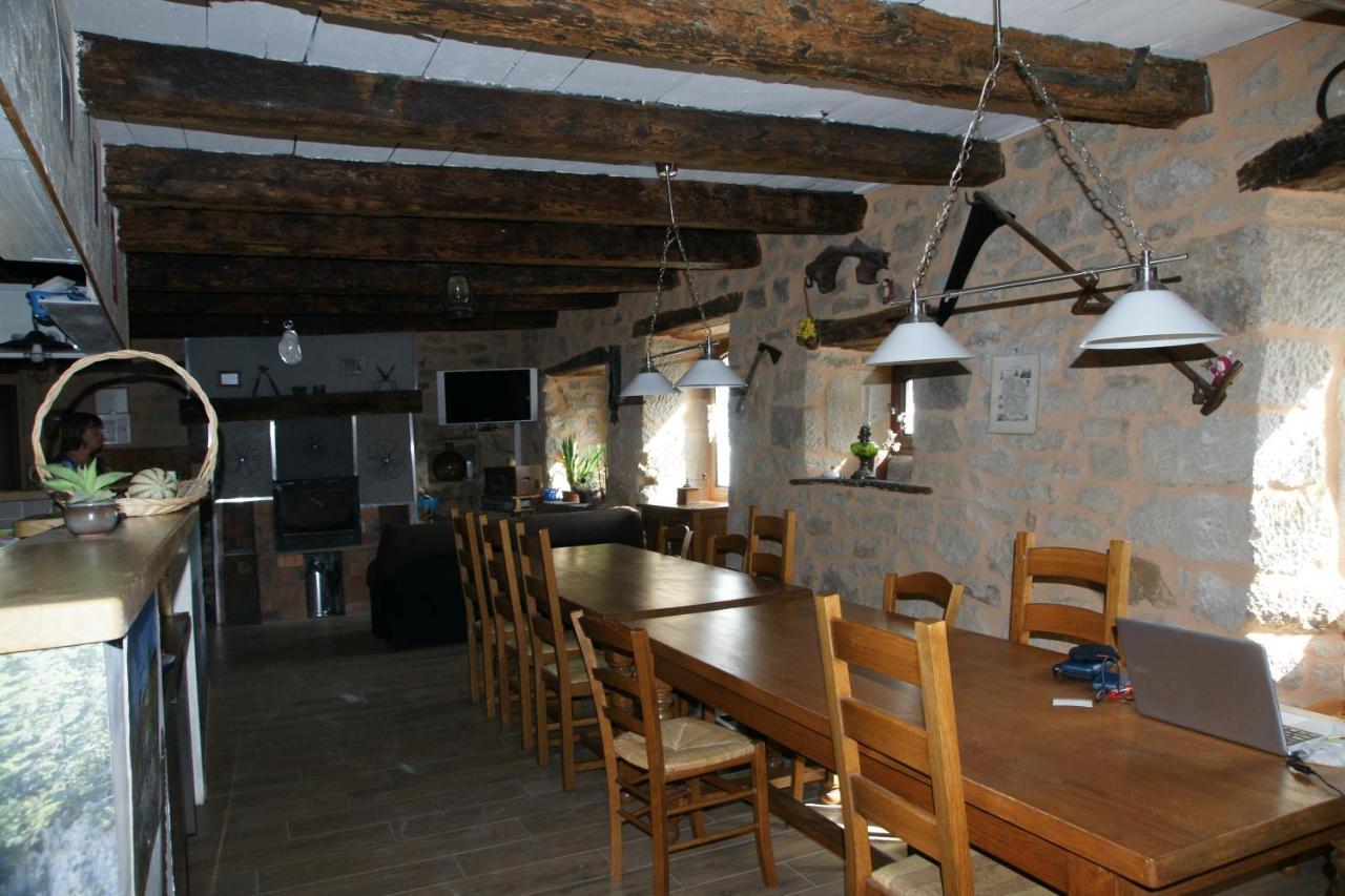 Chambre D'Hotes Le Cascadou Банассак Экстерьер фото